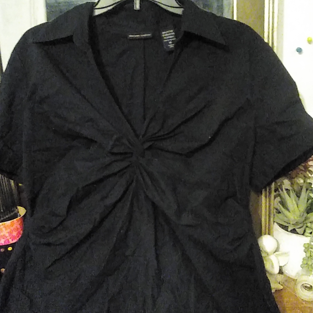 Black stretch side zipper top